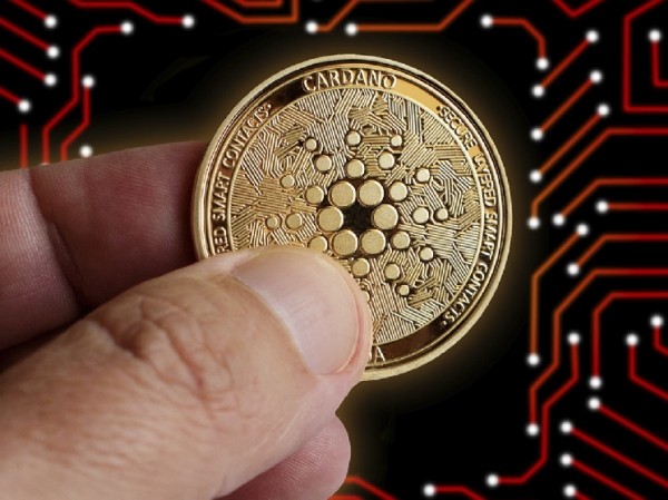 Cardano (ADA) Becomes Most Used Blockchain with Lowest Fees: Data