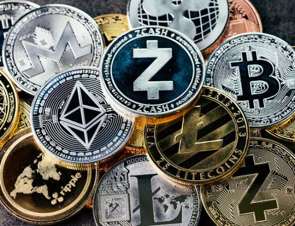 Bitcoin price crumbles after spot ETF approval, but ICP, TIA, MNT, SEI and altcoins rebound